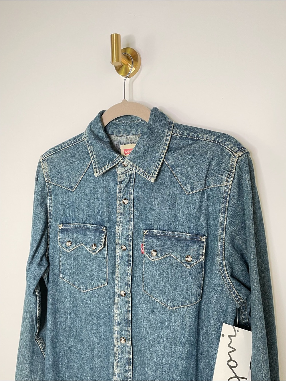 Boho Western | Levi's Yoke Denim Shirt | Bronze Swirl Snap Button | Medium Wash - Picture 3 of 13